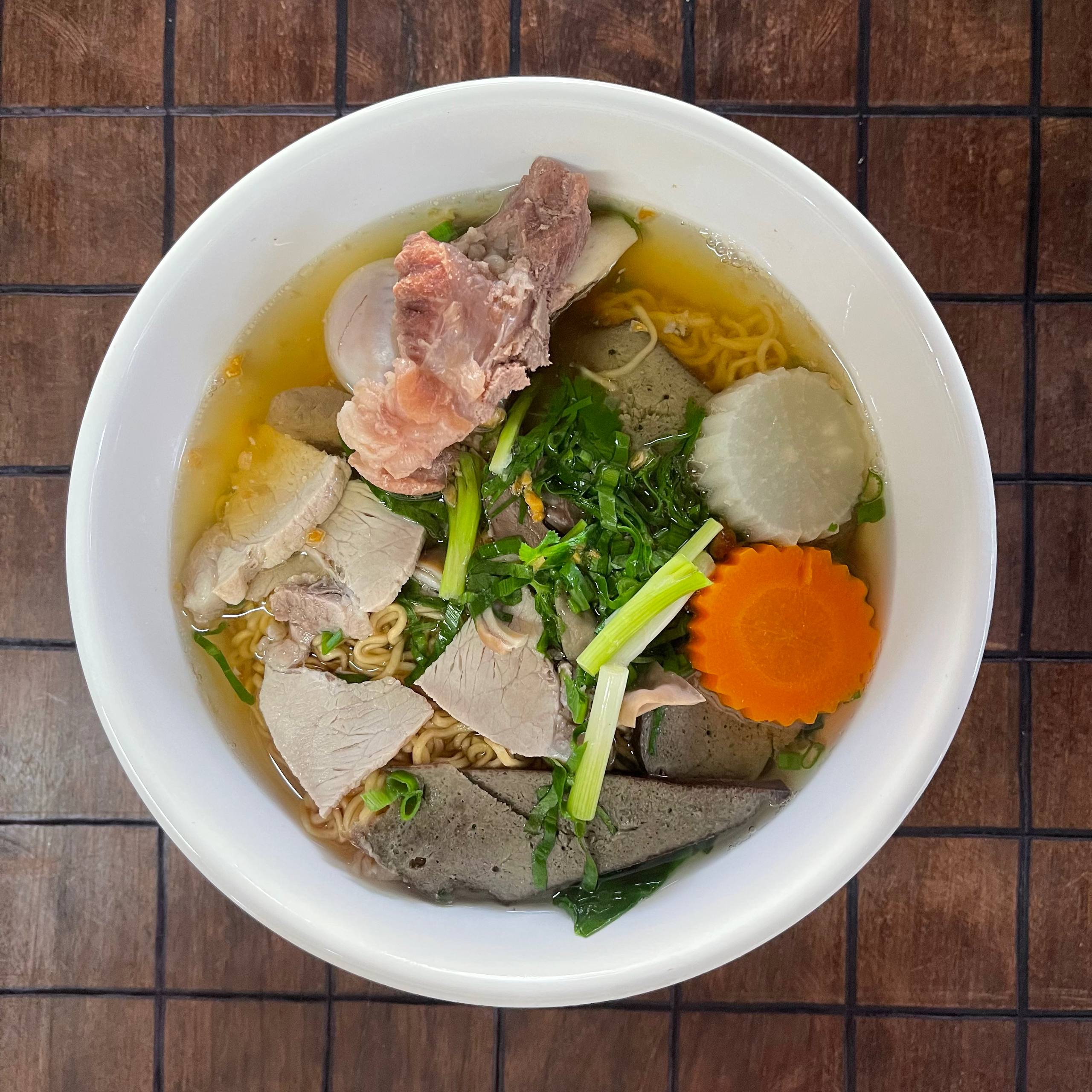 Instant Noodles with Pork